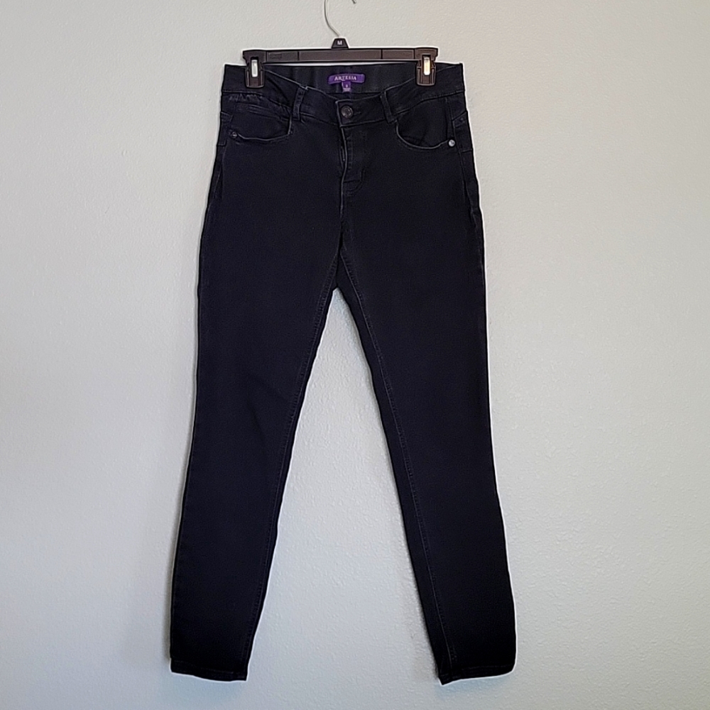 Womens black stretchy jeans